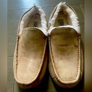 Ugg Koolaburra men’s slippers